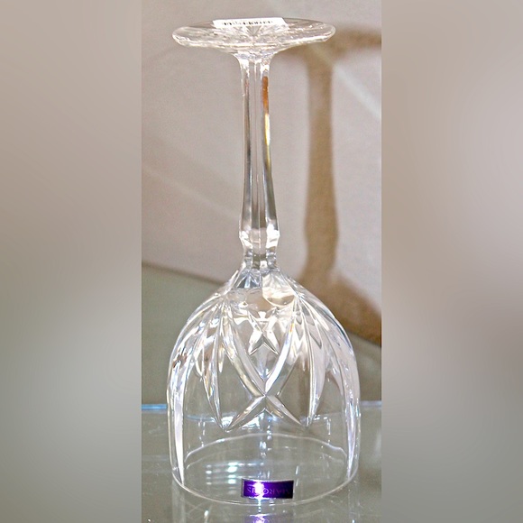 WATERFORD CRYSTAL BROOKSIDE WINE GLASS NEW MADE IN GERMANY - Picture 2 of 4